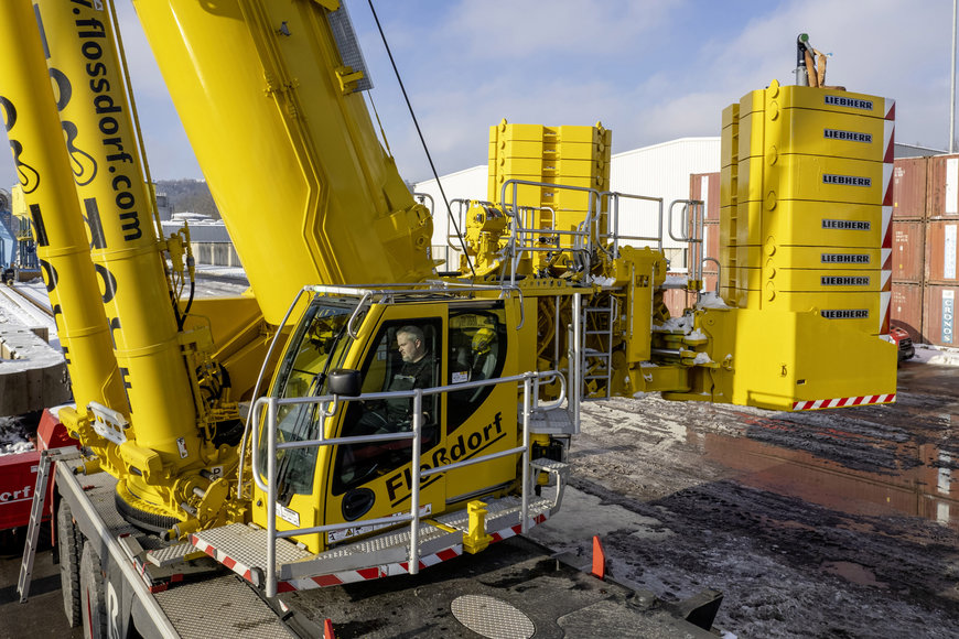 Heavyweight loading begins – two new cranes for Flossdorf